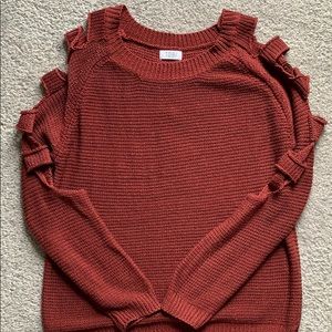 Maroon ladder sleeve sweater
